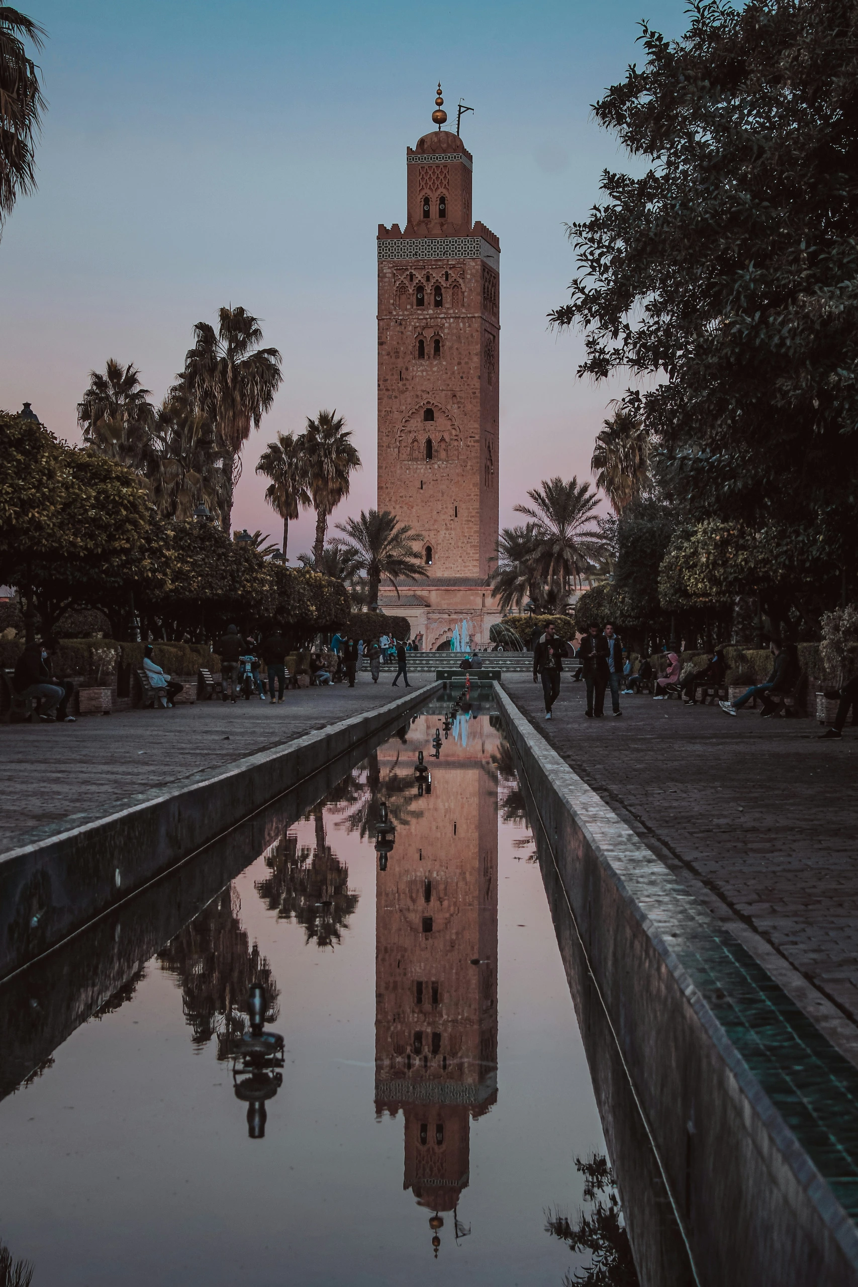 Marrakech evening walk: Koutoubia & Jemaa el-Fnaa